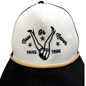 Vans SnapBack Trucker Hats
